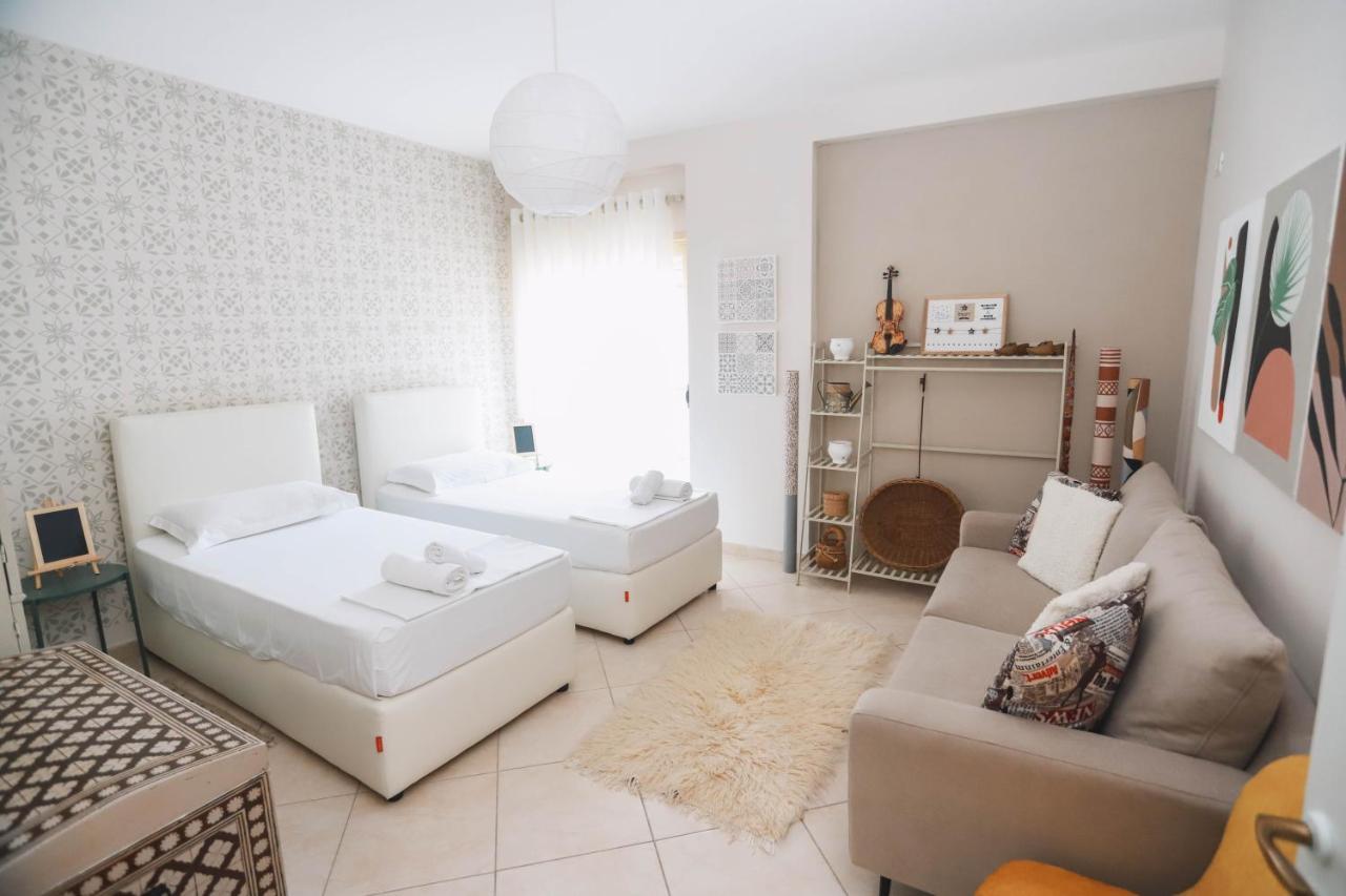 Large Apartment Near The Seaside Boulevard Lungomare فلورا المظهر الخارجي الصورة